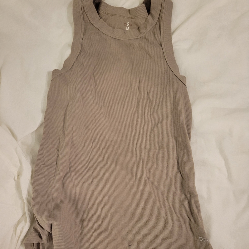 Dsg brown tank